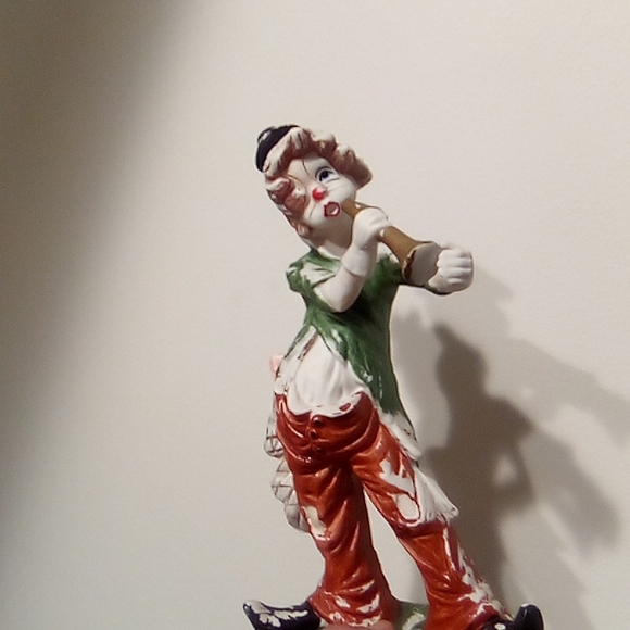 Vintage Ceramic Creepy Clown Figure Blowing Horn - Picture 8 of 13